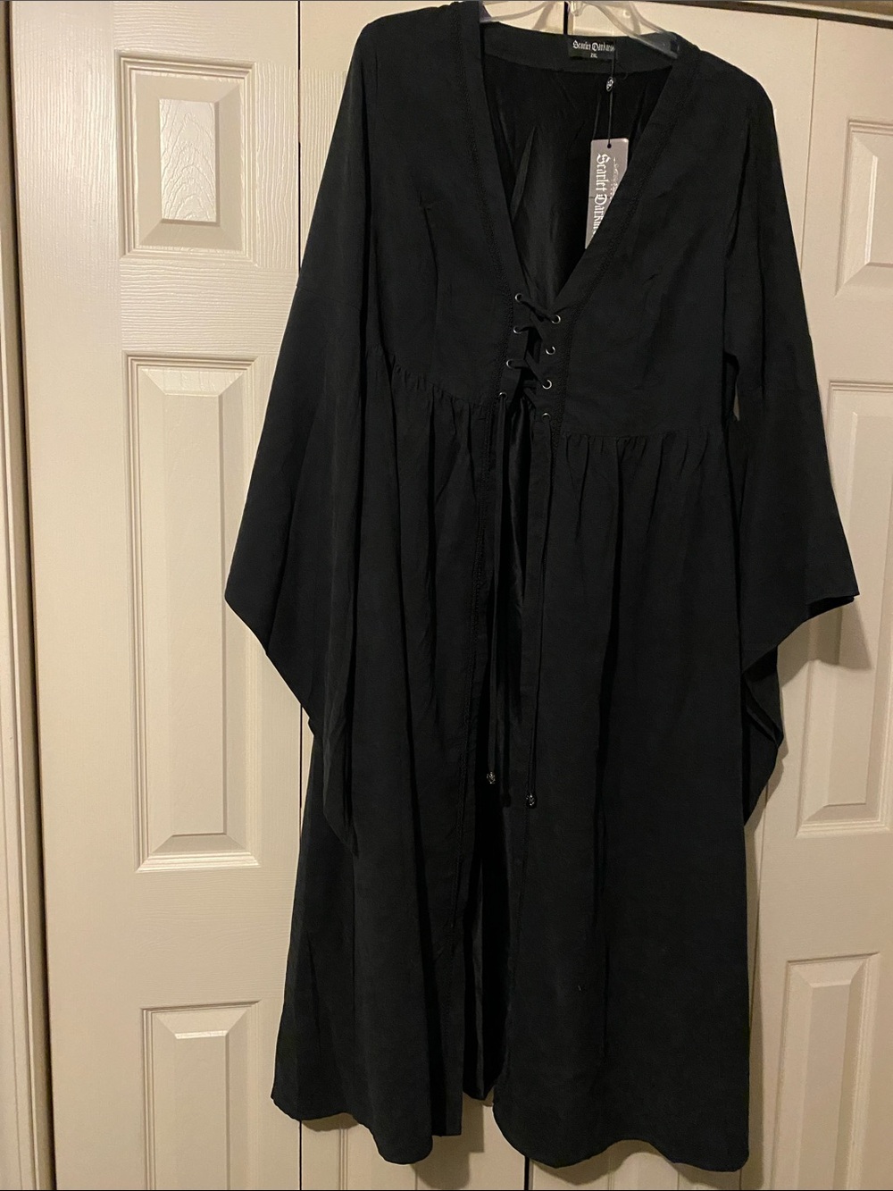 Women's Black Lace-Up Cape Coat  Scarlet darkness Halloween or dress up. 2X